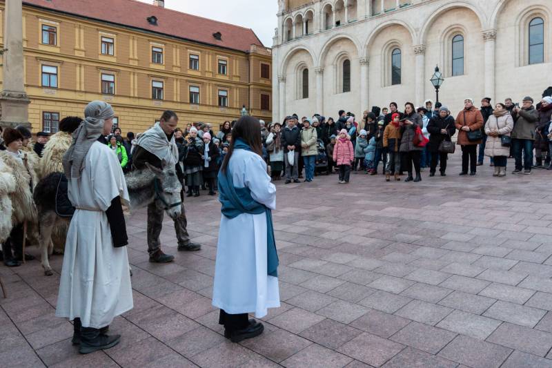 2023_12_23_szallast keres_17.jpg